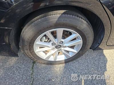 2025 Toyota Camry LE - zdjęcie 22 z 25 - miniatura
