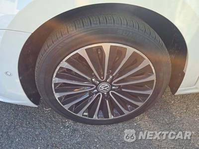 2022 Volkswagen Passat 2.0T Limited Edition - zdjęcie 21 z 24 - miniatura