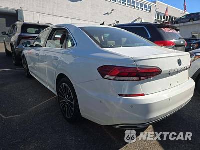 2022 Volkswagen Passat 2.0T Limited Edition - zdjęcie 2 z 24 - miniatura