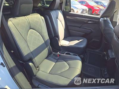2025 Toyota Highlander Hybrid Platinum - zdjęcie 17 z 21 - miniatura