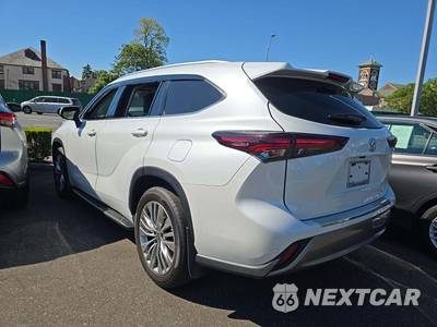 2025 Toyota Highlander Hybrid Platinum - zdjęcie 2 z 21 - miniatura