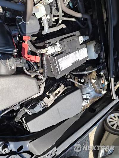 2024 Toyota Camry SE - zdjęcie 33 z 35 - miniatura