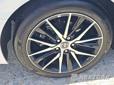 2024 Toyota Camry Hybrid SE - zdjęcie 21 z 23 - miniatura