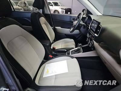 2025 Hyundai Venue SEL - zdjęcie 15 z 19 - miniatura