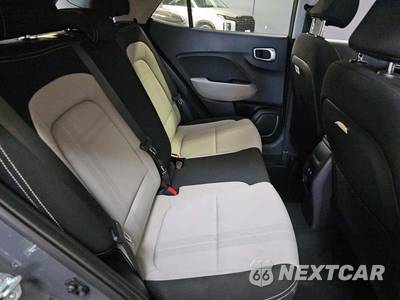 2025 Hyundai Venue SEL - zdjęcie 13 z 19 - miniatura