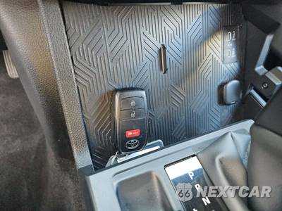 2025 Toyota 4Runner SR5 - zdjęcie 5 z 22 - miniatura