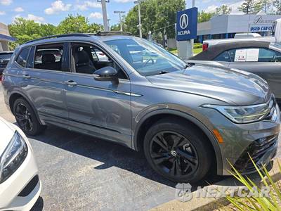 2023 Volkswagen Tiguan SE R-Line Black - zdjęcie 4 z 20 - miniatura