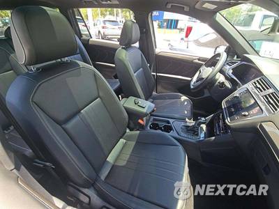 2023 Volkswagen Tiguan SE R-Line Black - zdjęcie 18 z 20 - miniatura