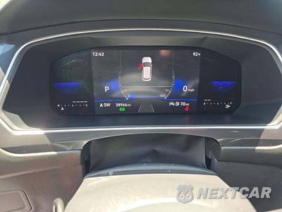 2023 Volkswagen Tiguan SE R-Line Black - zdjęcie 9 z 20 - miniatura