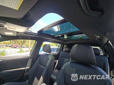 2023 Volkswagen Tiguan SE R-Line Black - zdjęcie 11 z 20 - miniatura