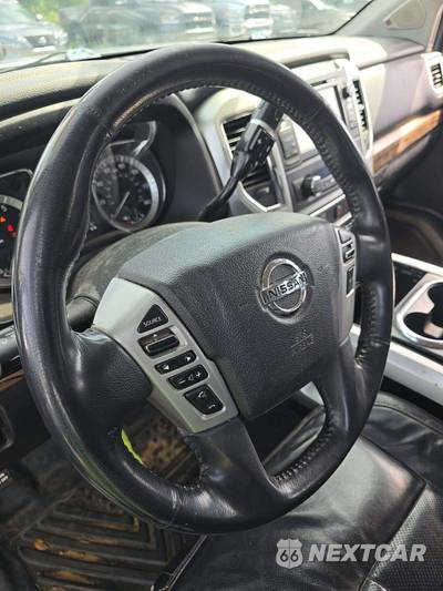 2016 Nissan TITAN XD SL Crew Cab Medium Bed - zdjęcie 24 z 30 - miniatura