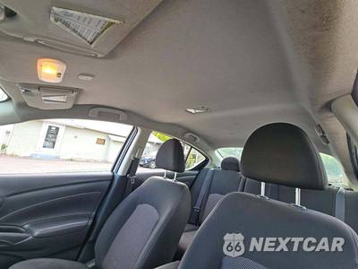2017 Nissan Versa Sedan SV - zdjęcie 11 z 27 - miniatura