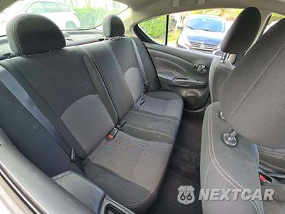 2017 Nissan Versa Sedan SV - zdjęcie 16 z 27 - miniatura