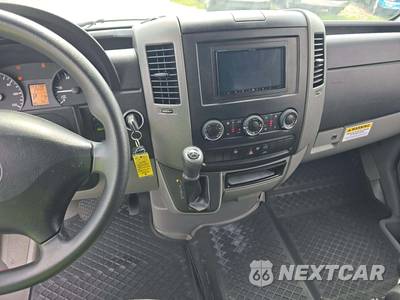 2018 Mercedes-Benz Sprinter 2500 Passenger Van High Roof 144.3" WB - zdjęcie 10 z 25 - miniatura