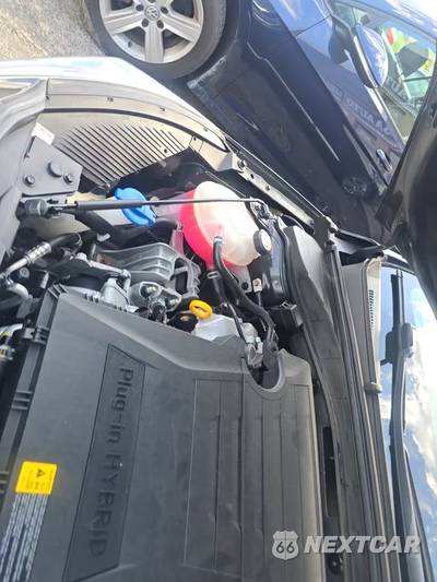 2021 Hyundai Ioniq Plug-In Hybrid SE - zdjęcie 25 z 27 - miniatura