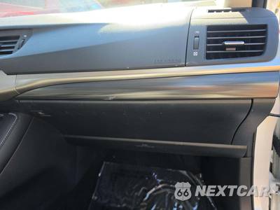 2017 Lexus CT 200h - zdjęcie 19 z 23 - miniatura