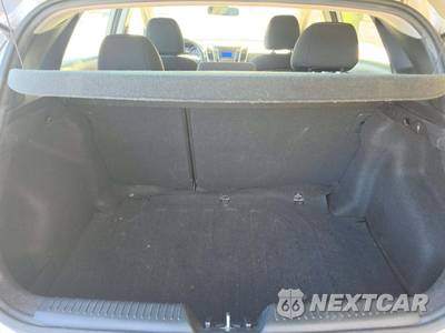2016 Hyundai Elantra GT Hatchback - zdjęcie 14 z 23 - miniatura