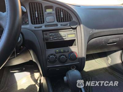 2005 Hyundai Elantra GT Sedan - zdjęcie 10 z 42 - miniatura