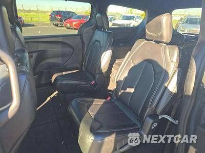 2025 Chrysler Pacifica Select 121.6" WB - zdjęcie 10 z 20 - miniatura