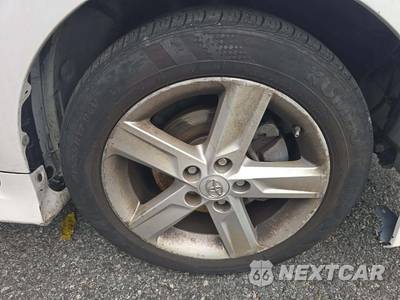 2014 Toyota Camry SE - zdjęcie 38 z 40 - miniatura