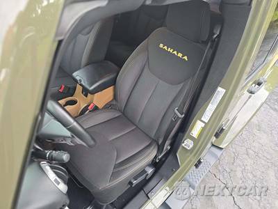 2015 Jeep Wrangler Unlimited Sahara - zdjęcie 3 z 22 - miniatura