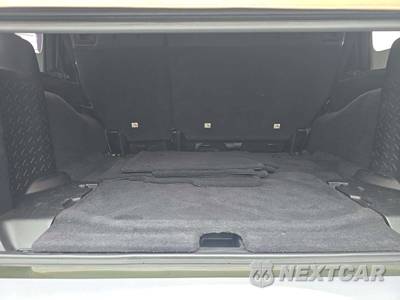 2015 Jeep Wrangler Unlimited Sahara - zdjęcie 11 z 22 - miniatura