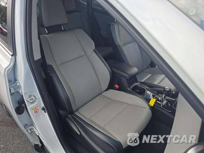 2018 Toyota RAV4 Limited - zdjęcie 15 z 31 - miniatura