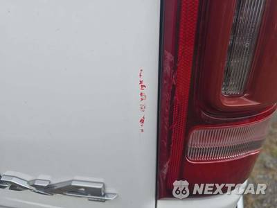 2020 Ram 1500 Laramie Crew Cab Medium Bed - zdjęcie 26 z 31 - miniatura