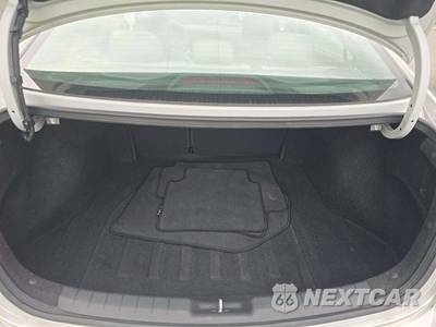 2019 Hyundai Elantra Limited Sedan - zdjęcie 11 z 27 - miniatura