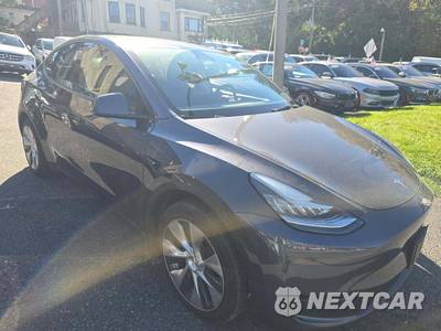2023 Tesla Model Y Long Range - zdjęcie 4 z 28 - miniatura
