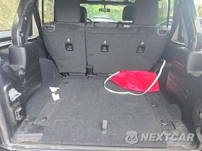 2019 Jeep Wrangler Unlimited Sport Altitude Edition - zdjęcie 14 z 26 - miniatura