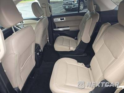 2023 Ford Explorer Limited - zdjęcie 10 z 23 - miniatura