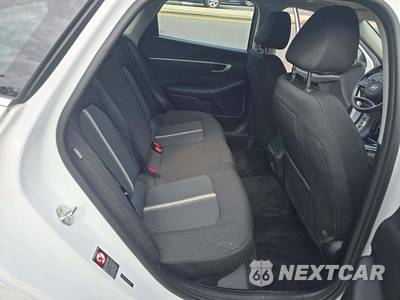 2021 Hyundai Sonata SE - zdjęcie 16 z 27 - miniatura