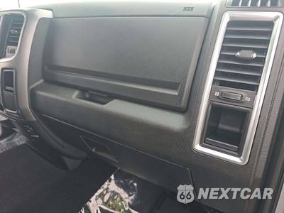 2022 Ram 1500 Classic Warlock Extended Cab Medium Bed - zdjęcie 16 z 30 - miniatura