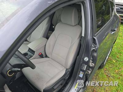 2021 Hyundai Tucson SE - zdjęcie 3 z 28 - miniatura