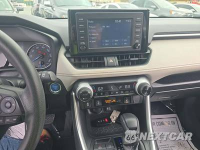 2019 Toyota RAV4 Hybrid XLE - zdjęcie 7 z 28 - miniatura