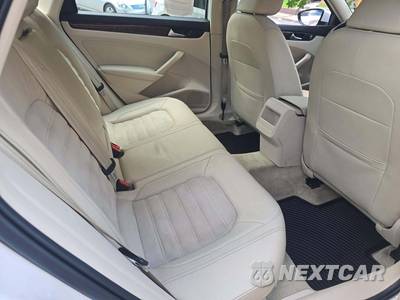 2012 Volkswagen Passat V6 SEL Premium - zdjęcie 16 z 33 - miniatura