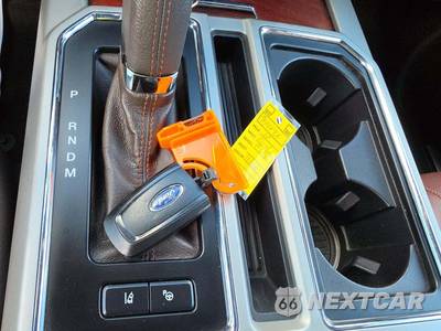 2018 Ford F-150 King Ranch Crew Cab Short Bed - zdjęcie 8 z 23 - miniatura