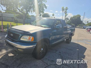 2001 Ford F-150 Lariat Extended Cab Medium Bed w/Rear Doors