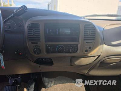2001 Ford F-150 Lariat Extended Cab Medium Bed w/Rear Doors - zdjęcie 10 z 19 - miniatura