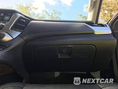 2015 Chevrolet Suburban LT 1LT - zdjęcie 20 z 23 - miniatura