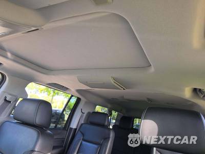 2015 Chevrolet Suburban LT 1LT - zdjęcie 11 z 23 - miniatura