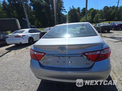 2017 Toyota Camry SE - zdjęcie 4 z 25 - miniatura