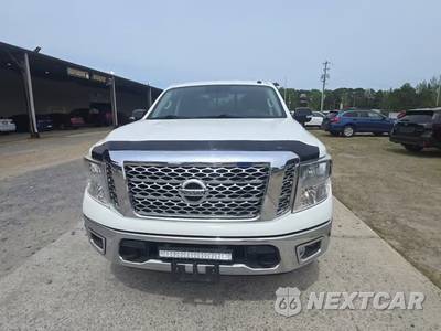 2019 Nissan TITAN SV Crew Cab Short Bed - zdjęcie 2 z 27 - miniatura