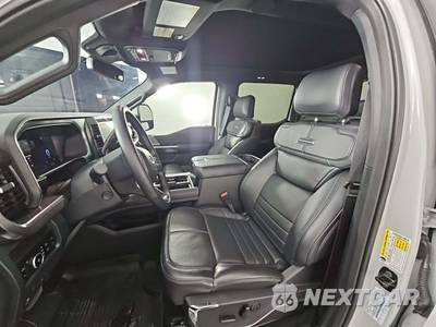 2026 Ford Super Duty F-350 Platinum Crew Cab Medium Bed - zdjęcie 6 z 20 - miniatura