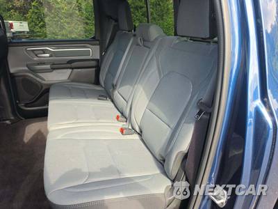 2023 Ram 1500 Big Horn Crew Cab Short Bed - zdjęcie 13 z 35 - miniatura