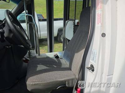 2005 Ford Super Duty E-450 Cutaway DRW - zdjęcie 6 z 37 - miniatura