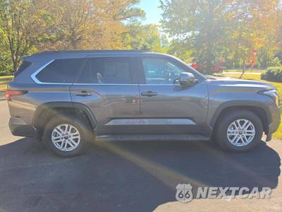 2024 Toyota Sequoia SR5 - zdjęcie 4 z 35 - miniatura