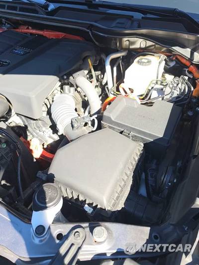 2024 Toyota Sequoia SR5 - zdjęcie 32 z 35 - miniatura