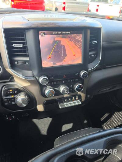 2019 Ram 1500 Laramie Crew Cab Short Bed - zdjęcie 10 z 41 - miniatura